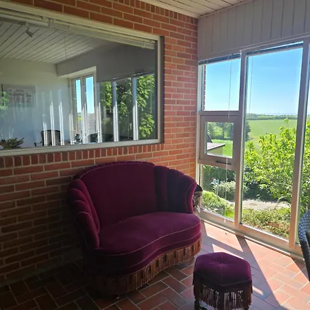 Nyaraló Spacious Foresthouse With Stunning View *
